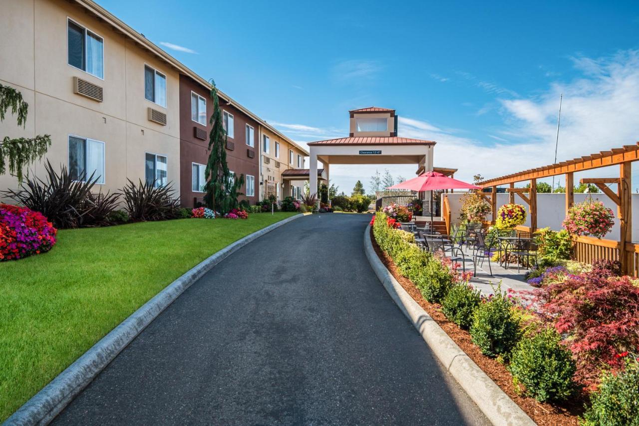 Red Lion Inn & Suites Sequim At Olympic National Park Eksteriør bilde