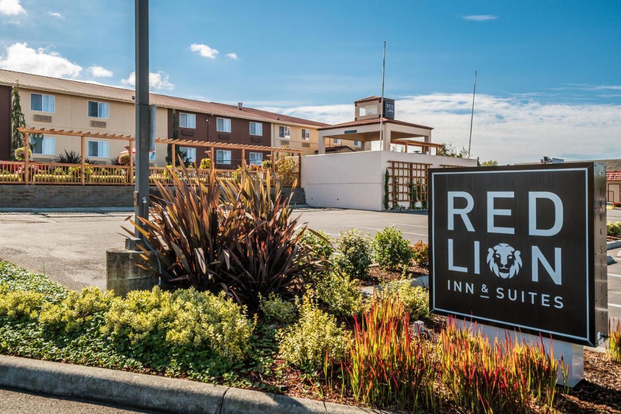 Red Lion Inn & Suites Sequim At Olympic National Park Eksteriør bilde